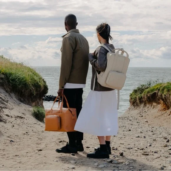 Monos Metro Backpack Travel Bag Duffel Black Nylon Vegan Leather Carry On Kit - Picture 13 of 16